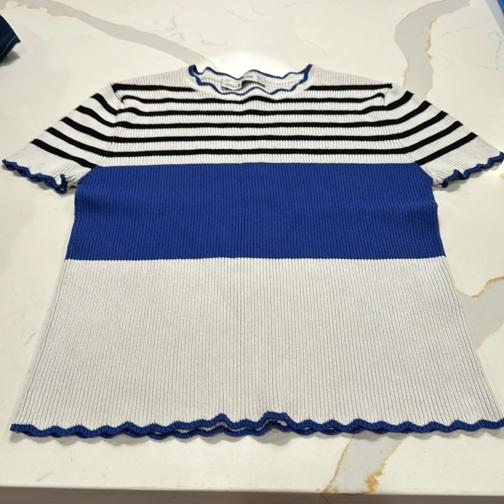 Zara Knit Sweater Size Medium